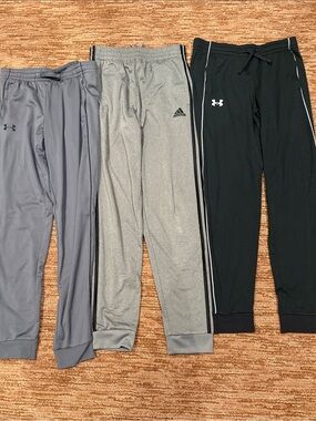 Under Armour Kids Black & Gray Jogger Pants Trio Size: Youth Large